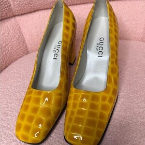 Vintage Gucci Yellow Croc-Embossed Heels